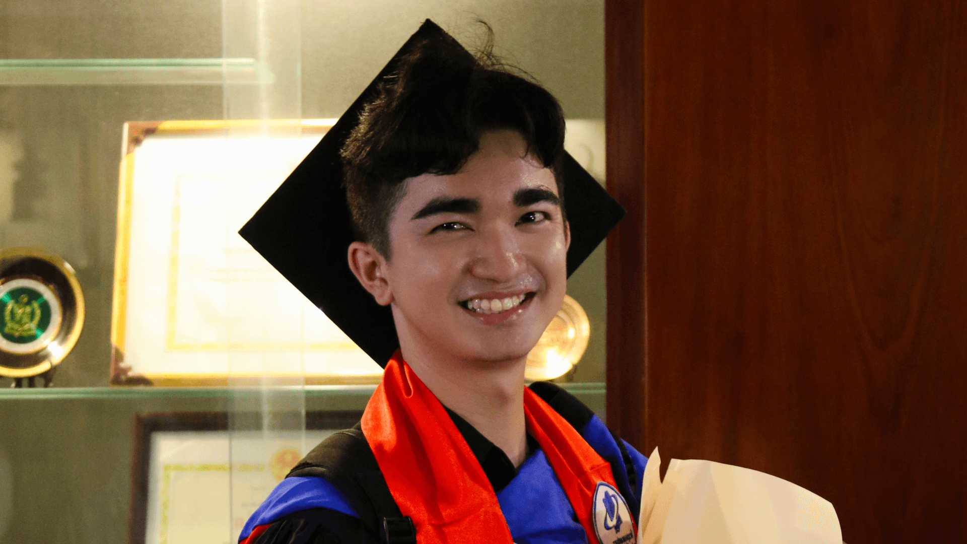 🎓 Mình chính thức tốt nghiệp.